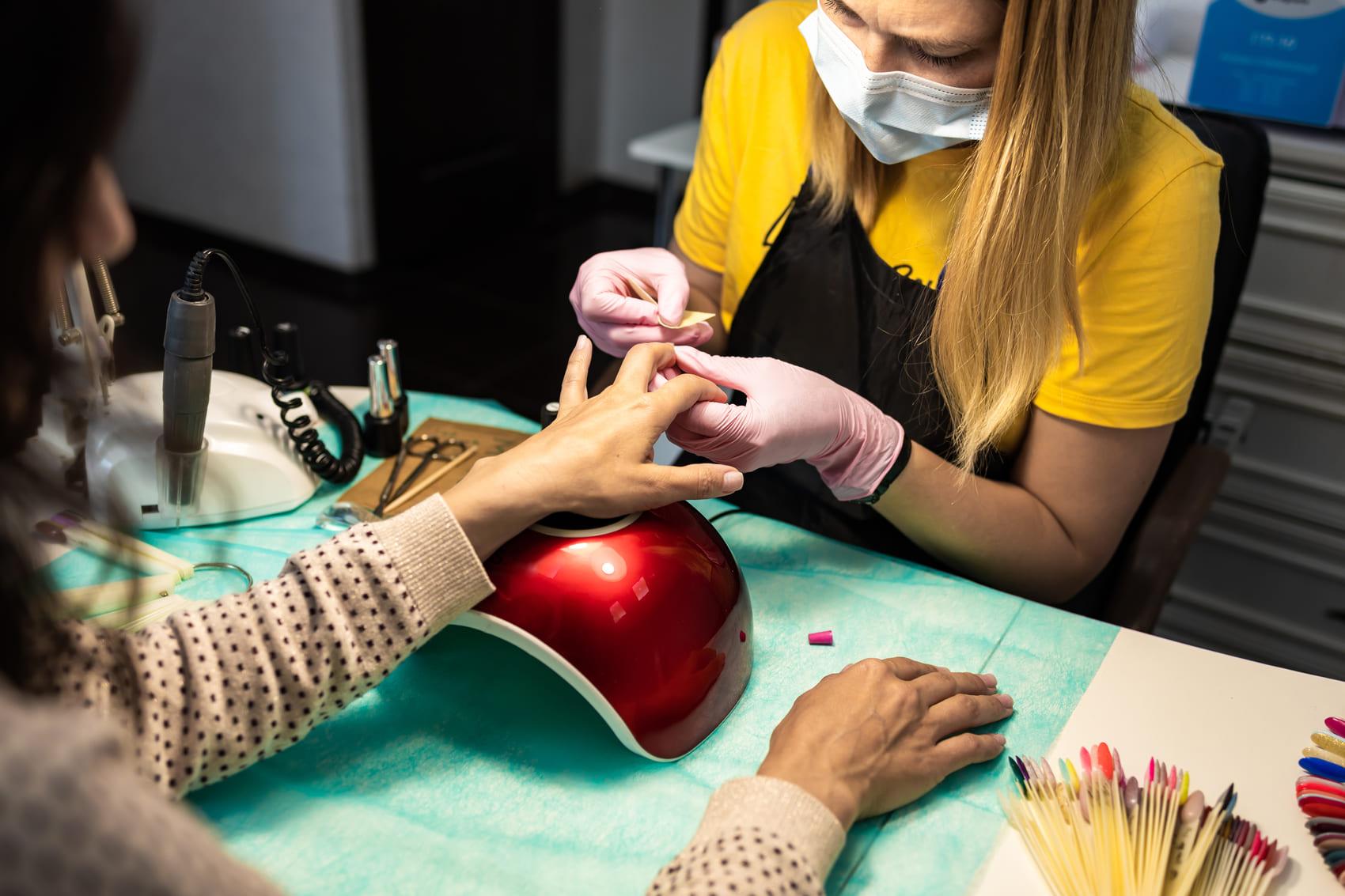 เคล็ดลับเล็บสวยสุขภาพดี: คู่มือสำหรับคนรักความงาม